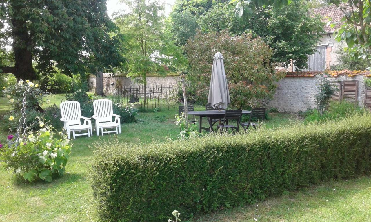une maison à la campagne Beaune-la-Rolande Exterior foto